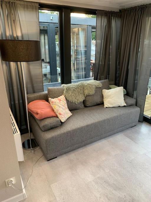 Unique New Houseboat Moored 4 Apartment ซวาร์ตส์เลส ภายนอก รูปภาพ